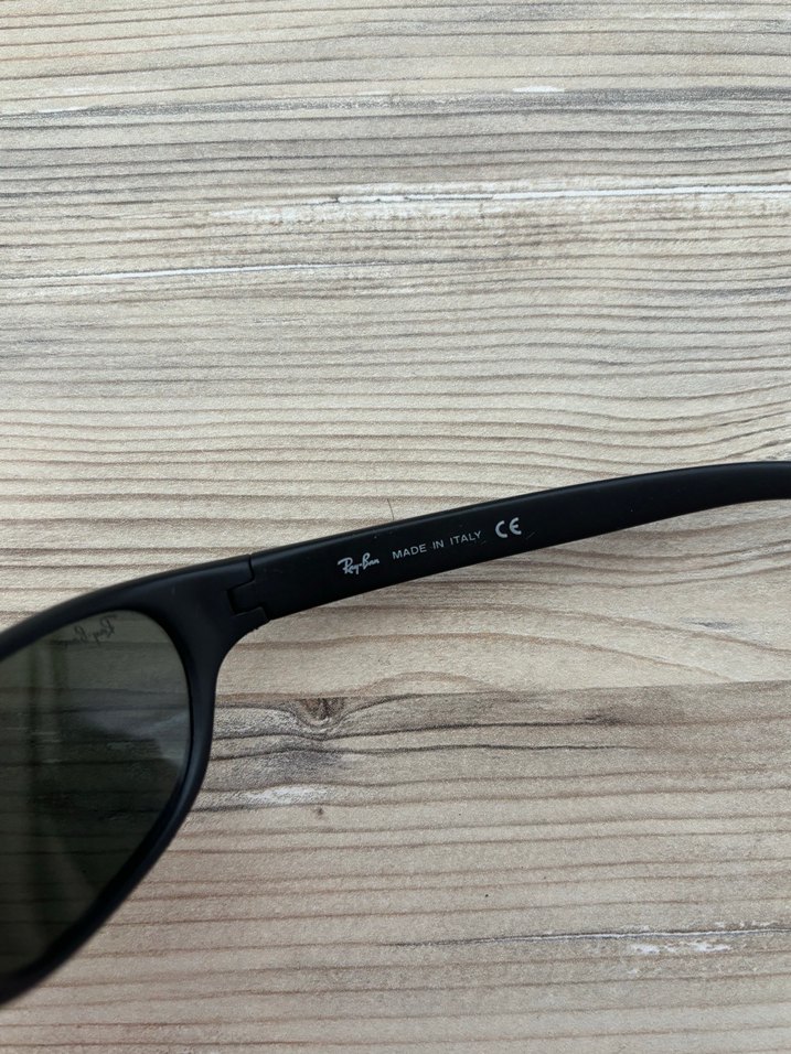 Şeffaf Siyah Orjinal Ray-Ban Kadın Güneş Gözlüğü - Görsel 5