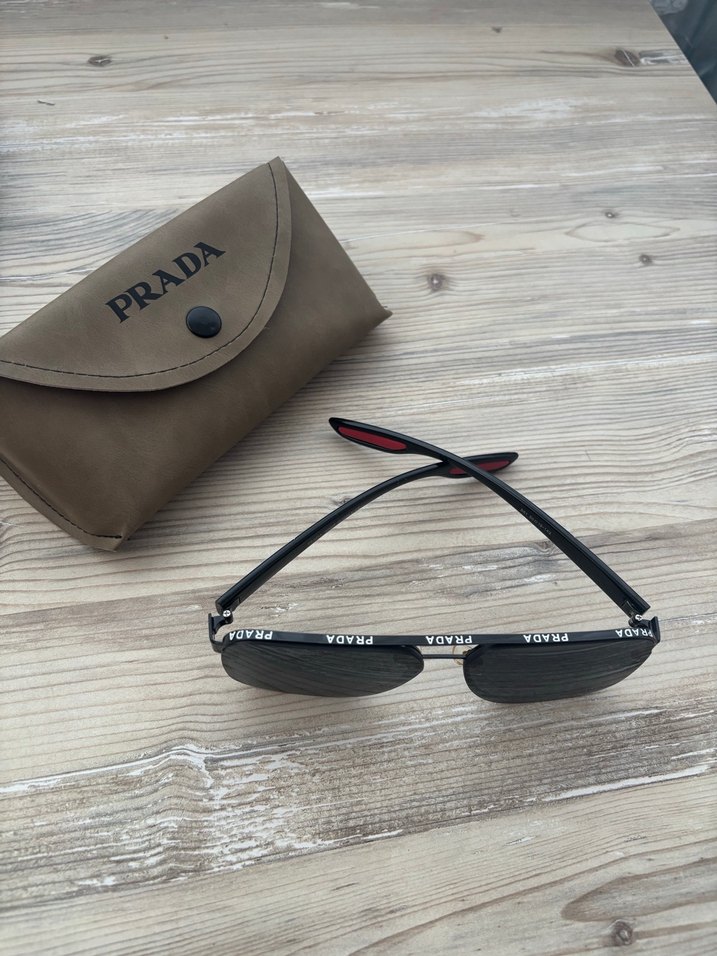 Parlak Siyah Prada Kadın/Erkek Güneş Gözlüğü - Görsel 5