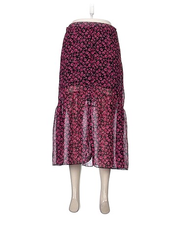 Bershka Uzun Etek %70 İndirimli.