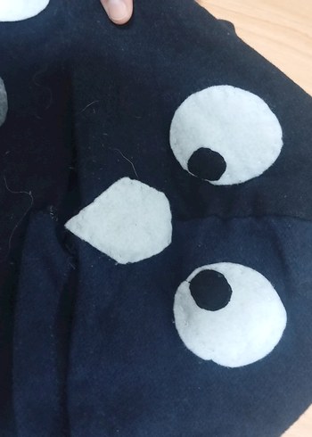 Kızlar için Siyah Nakışlı Kapüşonlu Panço - Görsel 3