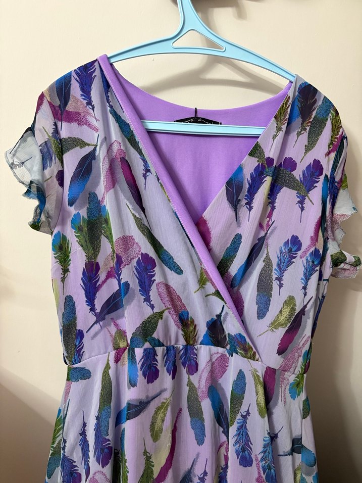 V Yaka Uzun Renkli Elbise - Görsel 2