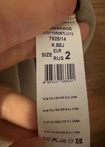 V Yaka yırtmaçlı Elbise - Görsel 3