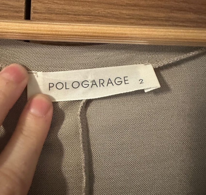 V Yaka yırtmaçlı Elbise - Görsel 2