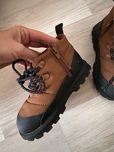 26 Beden Zara bot
