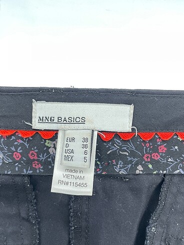 38 Beden siyah Renk Mango Mini Şort %70 İndirimli.