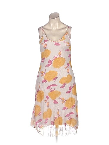 PreLoved Kısa Elbise %70 İndirimli.