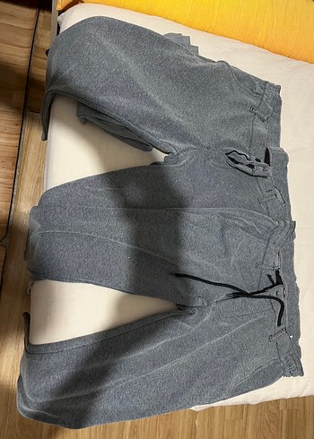 Fermuarlı Gri Erkek Eşofman Altı pullbear marka - Görsel 2