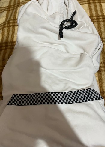 Kırmızı-Siyah Çizgili Lacoste Erkek Kazaklar - Görsel 3