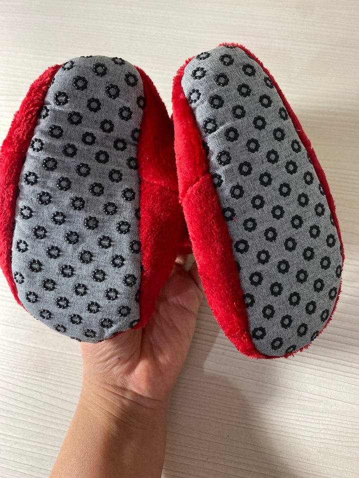 Çocuk Kırmızı Nakışlı Sıcak Ev pandufu yeniyıl - Görsel 3