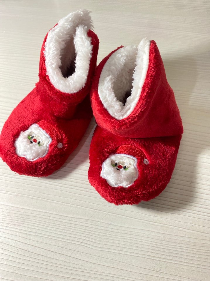 Çocuk Kırmızı Nakışlı Sıcak Ev pandufu yeniyıl - Görsel 2