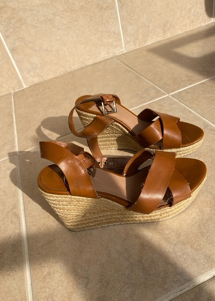 Stradivarius hasır sandalet - Görsel 3