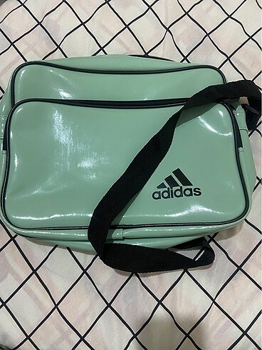 Adidas laptop çantası