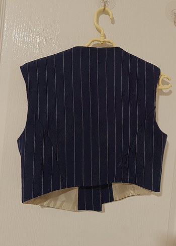 Düğmeli Kısa Lacivert Kadın Yelek - Görsel 4