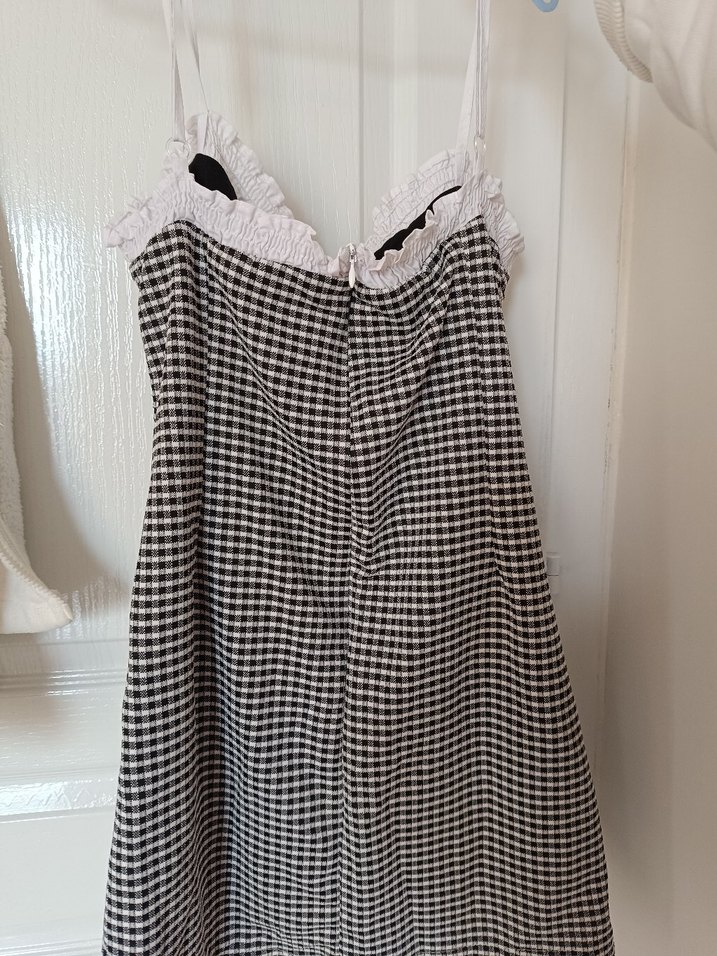 Dantel Detaylı Beyaz Kareli Mini Elbise - Görsel 4