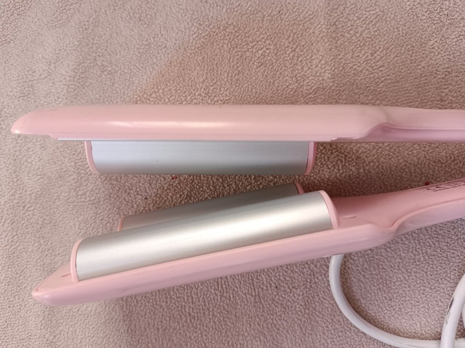 Pastel Pembe Saç Şekillendirici wag maşa - Görsel 3