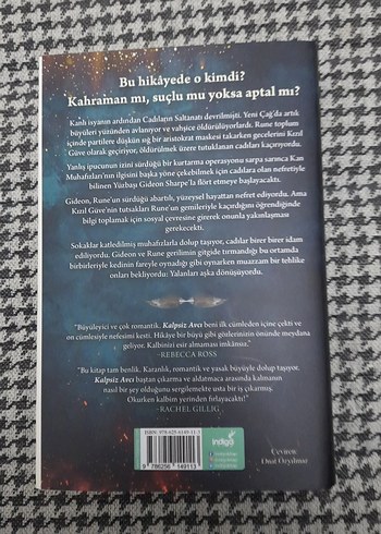 Kalpsiz Avcı - Kristen Ciccarelli