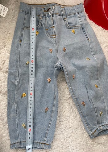 Nakışlı Düğmeli Mavi Kız Kot Pantolon - Görsel 4