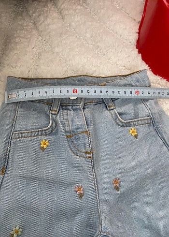 Nakışlı Düğmeli Mavi Kız Kot Pantolon - Görsel 3