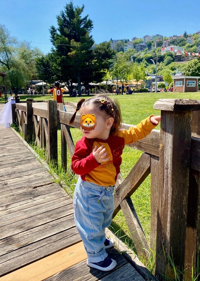 Nakışlı Düğmeli Mavi Kız Kot Pantolon - Görsel 2