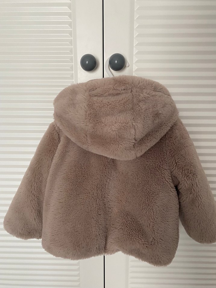 Kapüşonlu Bej Peluş Kız Mont - Görsel 5