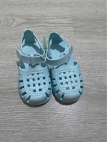 LC Waikiki Erkek bebek sandalet
