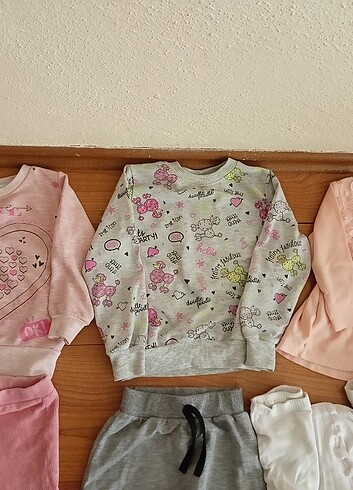 2 Yaş Beden çeşitli Renk 10 parça toplu satış