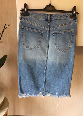 Yırtık Detaylı Mavi Denim Midi Etek - Görsel 4