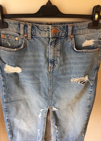 Yırtık Detaylı Mavi Denim Midi Etek - Görsel 3