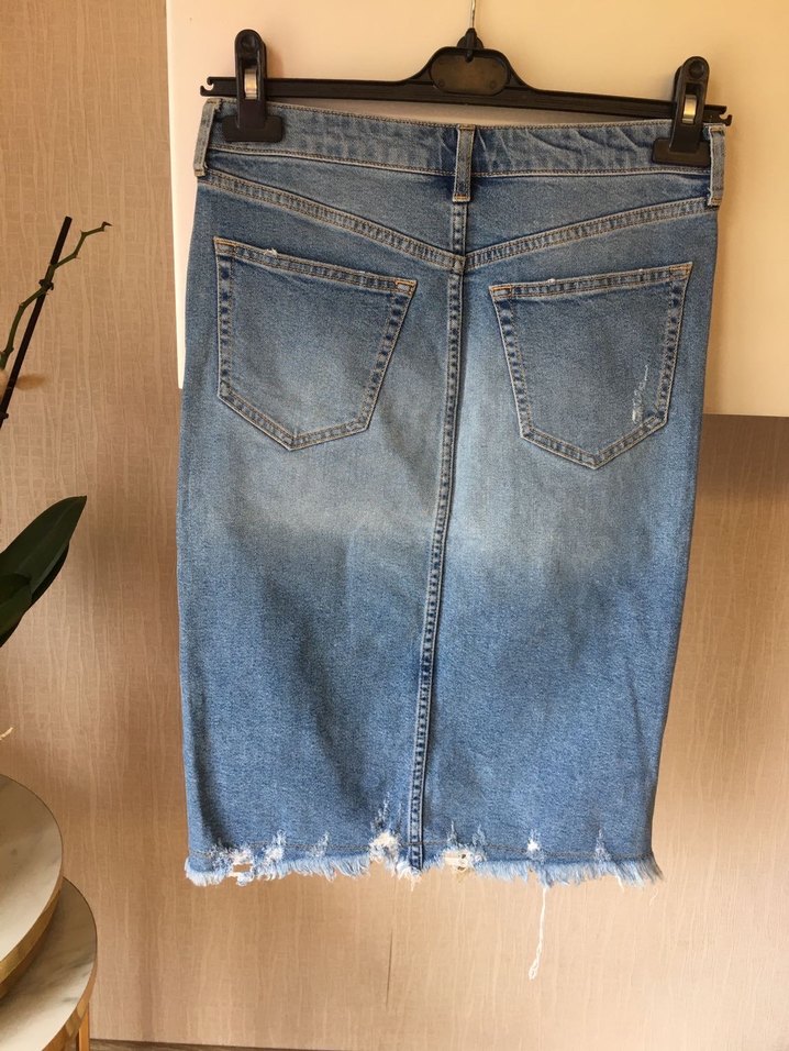 Yırtık Detaylı Mavi Denim Midi Etek - Görsel 4