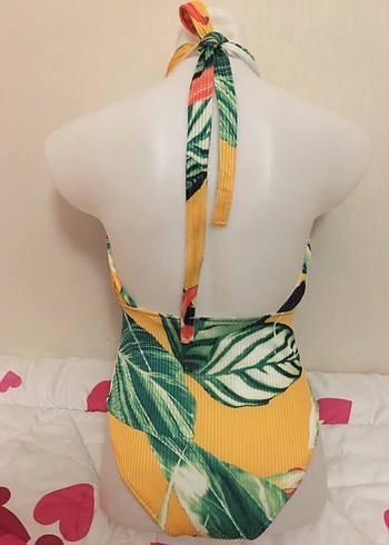 BikBok Lene Orvık bodysuit - Görsel 3