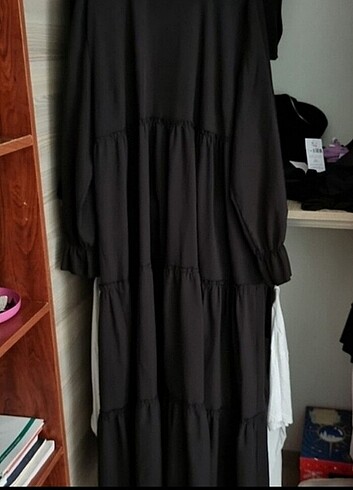 48 Beden siyah Renk Tesettür elbise