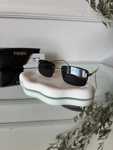 Fendi güneş gözlüğü