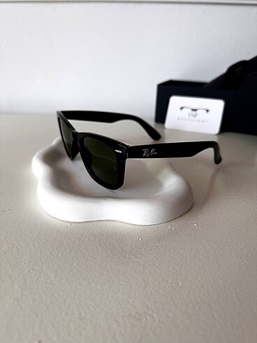 Ray Ban güneş gözlüğü (yeşil cam )