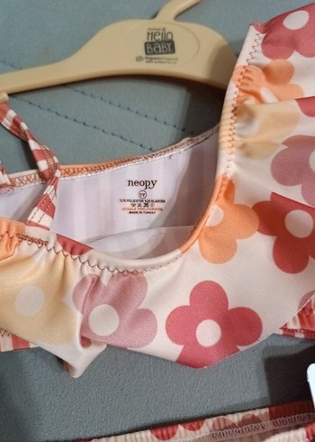9-12 Ay Beden Çiçek Desenli Pembe Kız Bikini Takımı