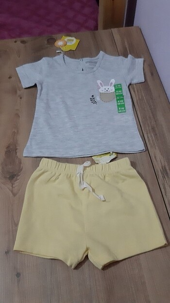 hellobaby 6 ay tişört sort takim