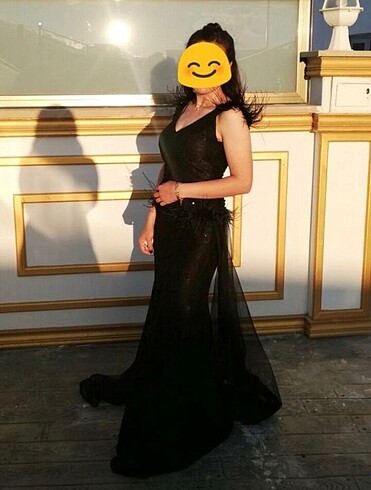 Kadın siyah abiye