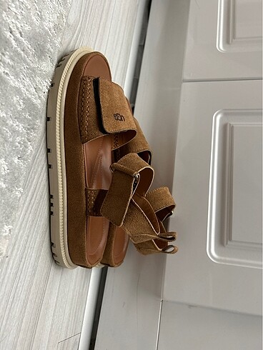 38 Beden Ugg sandalet