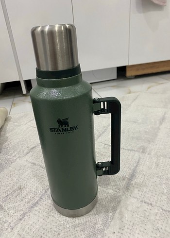 Stanley Klasik Termos Şişe 1.9 Litre Khaki - Görsel 3