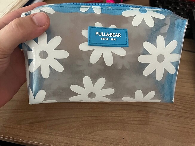 Pull and Bear Makyaj çantası