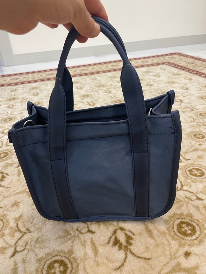 Koyu Mavi Baskılı Fermuarlı Kadın Çanta - Görsel 3