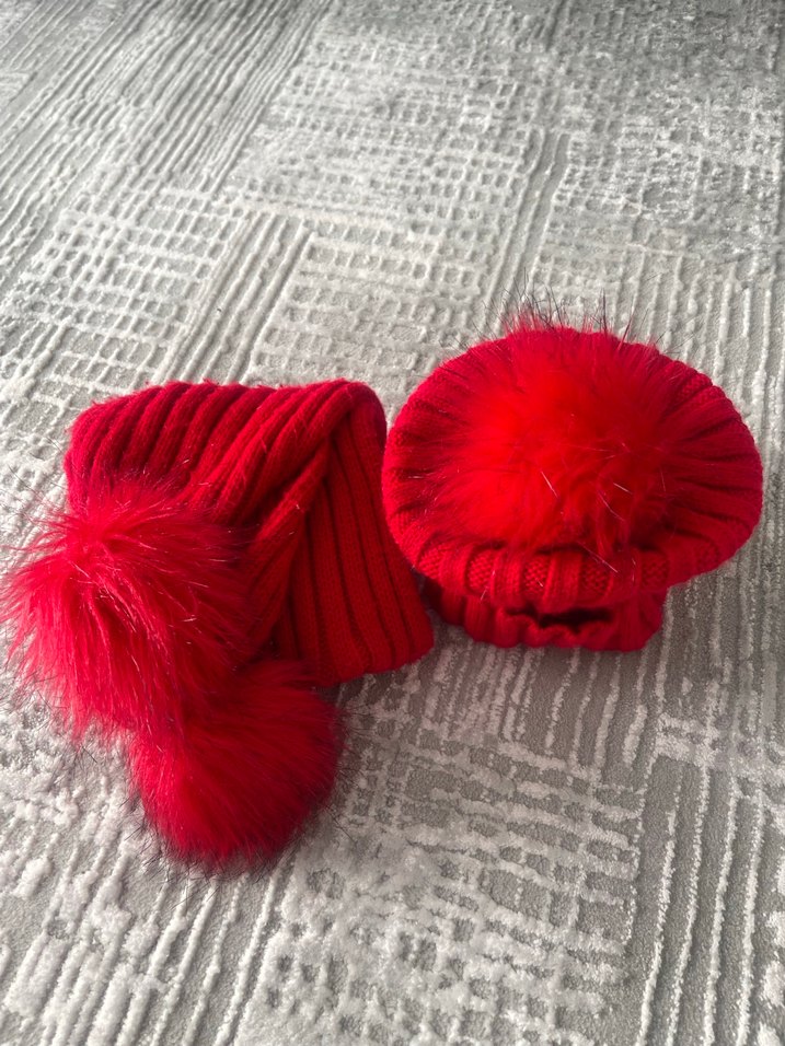 Çocuk Kırmızı Örgü Bere - Görsel 2