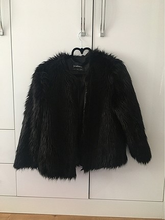 Stradivarius s-m uyumlu siyah kürk