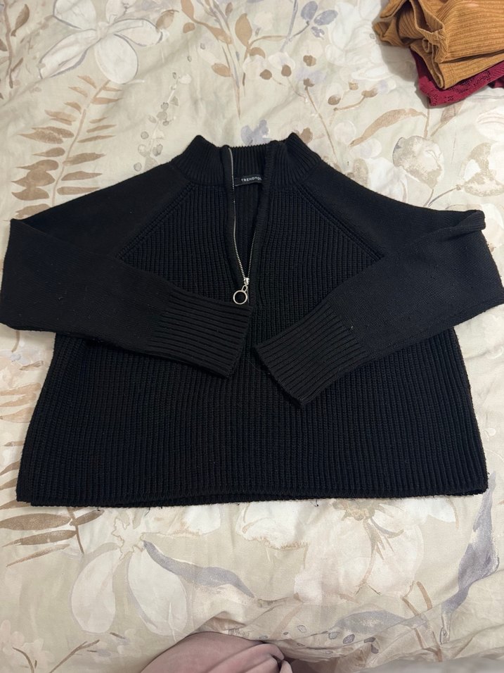 Siyah Yarım Fermuarlı Örgü Kadın Kazak - Görsel 4