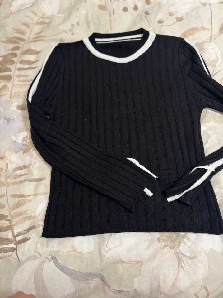 Uzun Kollu Siyah Triko Kadın Kazak - Görsel 4