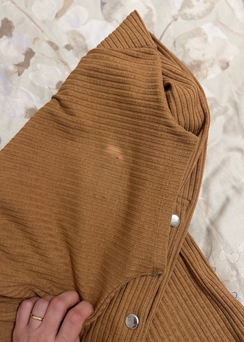 Düğmeli Boğazlı Kahverengi Kadın Kazak - Görsel 3