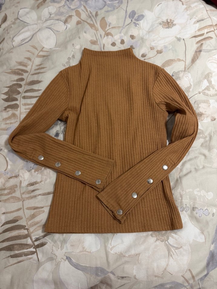 Düğmeli Boğazlı Kahverengi Kadın Kazak - Görsel 2