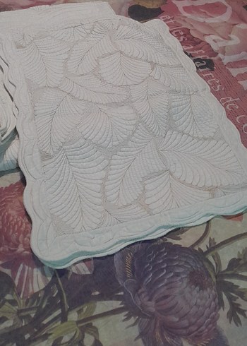 krem yatak ortusu pike - Görsel 2