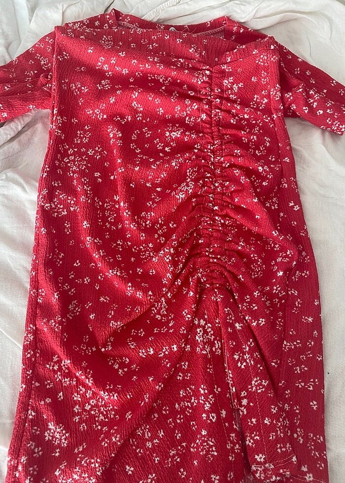 Pembe çiçekli elbise - Görsel 2