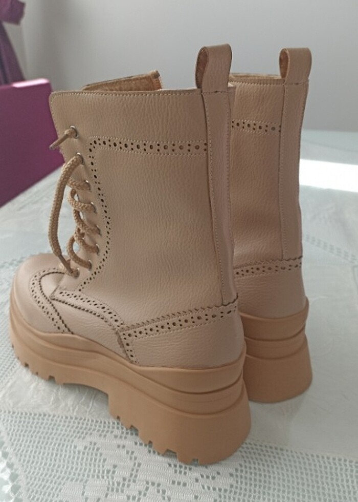 Kışlık kadın bot - Görsel 4