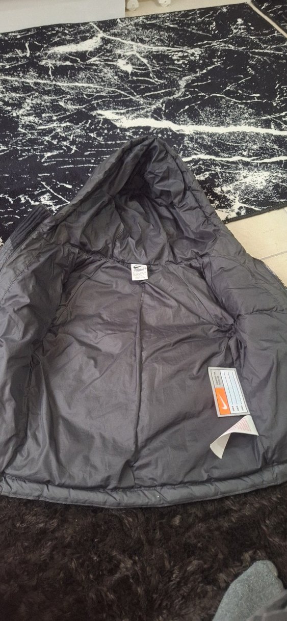 Gri Nike Erkek Çocuk Kapüşonlu Mont - Görsel 2